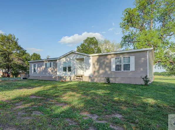 187 County Road 4104, New Boston, TX 75570
