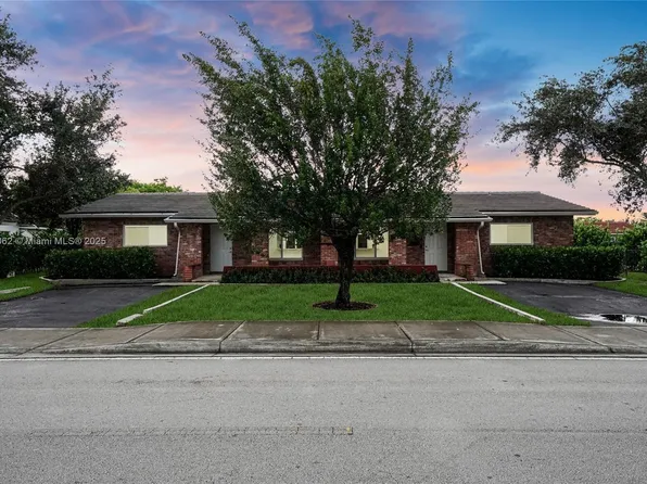 7516 NW 44th Ct, Coral Springs, FL 33065