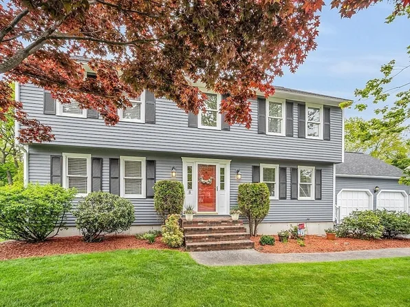 8 Wedgewood Dr, Haverhill, MA 01830