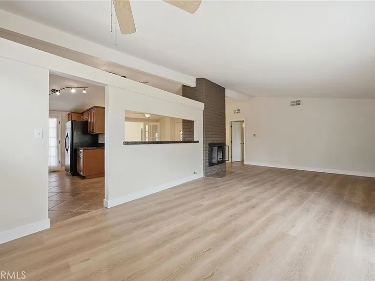 253 Princeton Dr — Photo 6