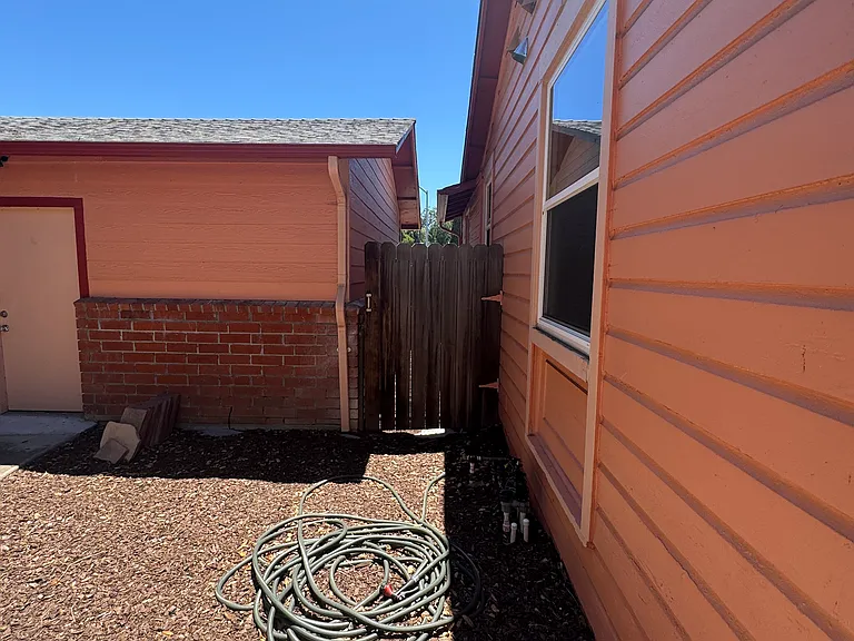 2230 Redwood St — Photo 39