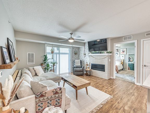 2nd image of 4837 86th St APT 10