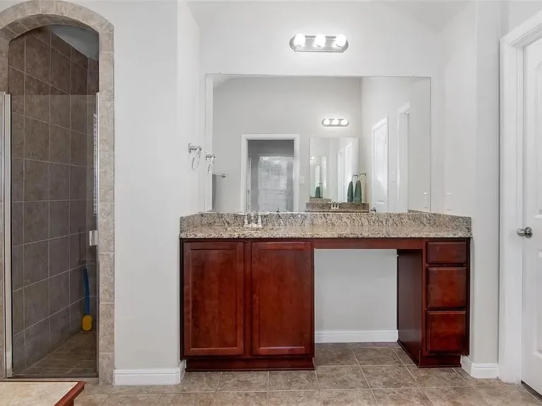 primary bath, walk in shower
