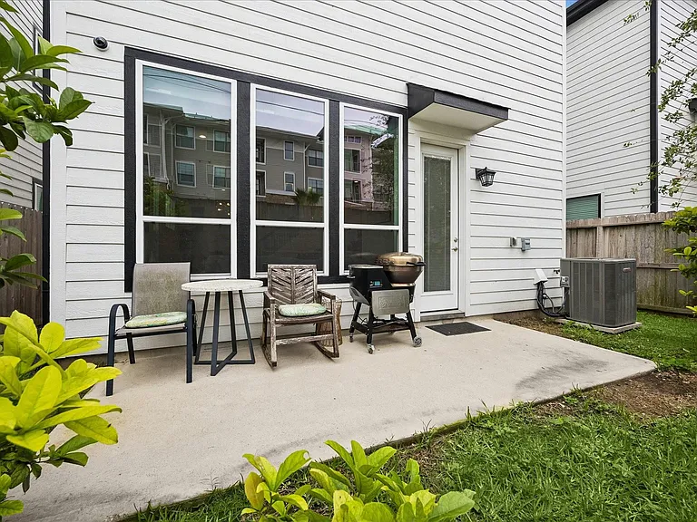 2804 Grand Fountains Dr #B — Photo 29
