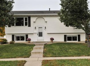 839 48th Ave NW, Rochester, MN 55901