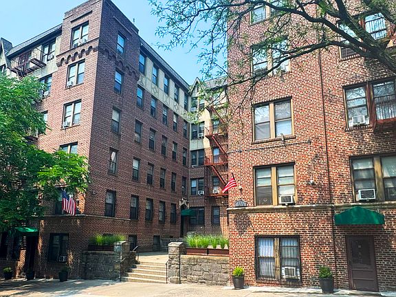 2nd image of 3215-3217 Hull Ave #2A