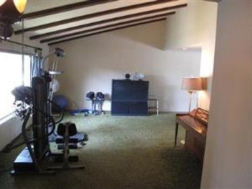 2nd image of 2701 Caldwell Ct