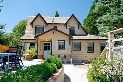 1st image of 444 Emerald Dr