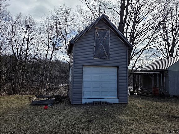 5th image of 3810 Franklin St
