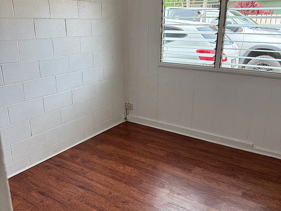 4th image of 268 Olive Ave #C