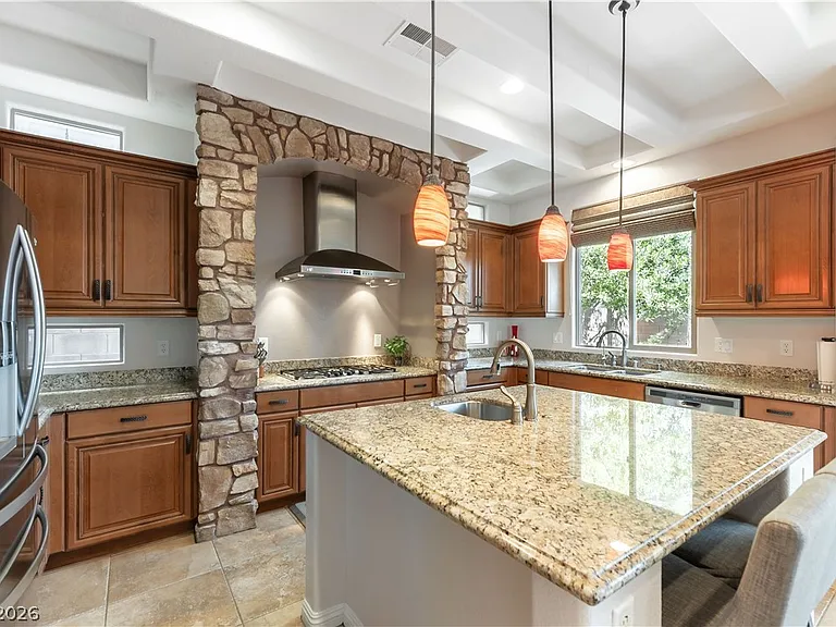 1041 Baronet Dr — Photo 12