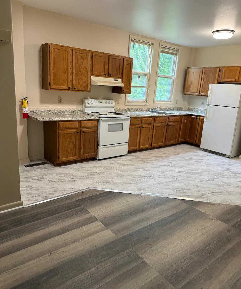 2 bed, 1.5 bath, 750 sqft, $1,800 — Photo 3