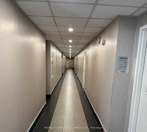 2nd image of 15 Kensington Rd #1209