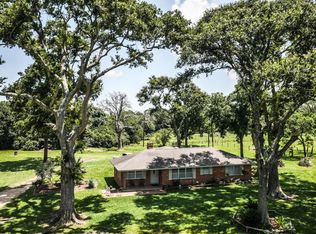 35830 Betka Rd, Hempstead, TX 77445