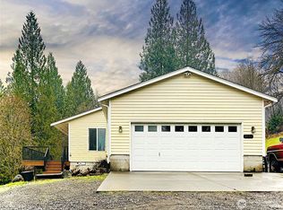 2037 Delameter Road, Castle Rock, WA 98611