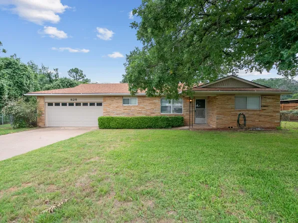 828 Vickie Dr, Azle, TX 76020