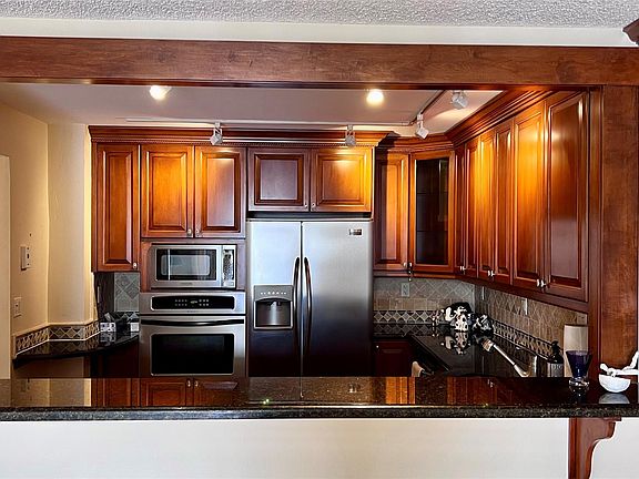 4th image of 2801 NE 183rd Street #1810W