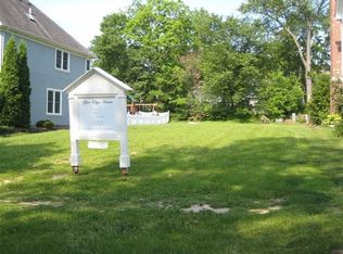 578 Pleasant Ave, Glen Ellyn, IL 60137