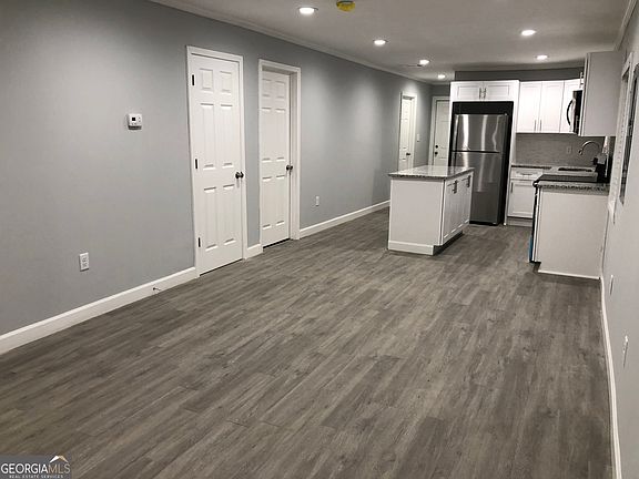 4th image of 500 Stephens St SW
