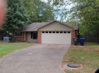 1507 Hairston Pl, Conway, AR 72034