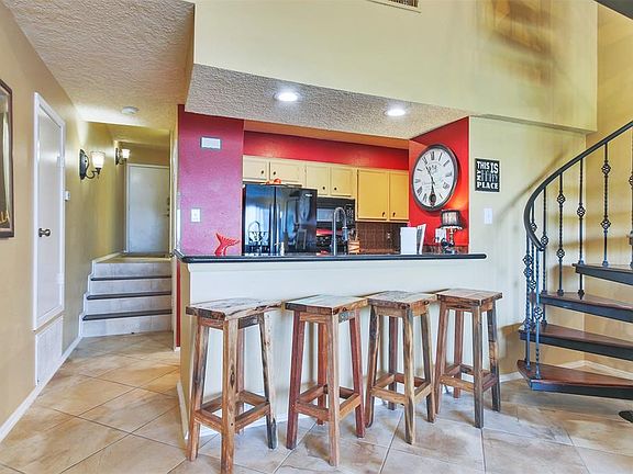 5th image of 12500 Melville Dr APT 309