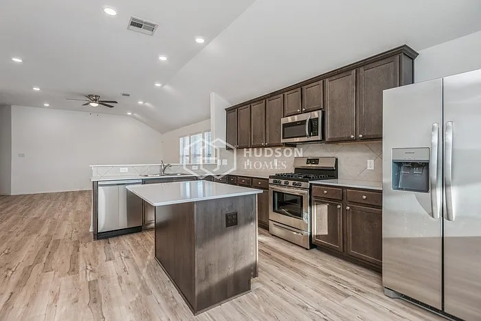 5104 Twin Summit Dr — Photo 6