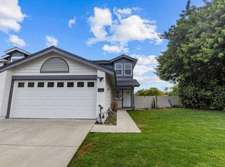 7902 Tinaja Ln, San Diego, CA 92139