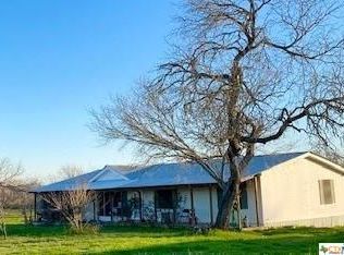 429 Wattsville Rd, Luling, TX 78648