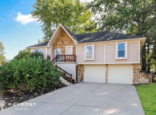912 NW 41st St, Blue Springs, MO 64015