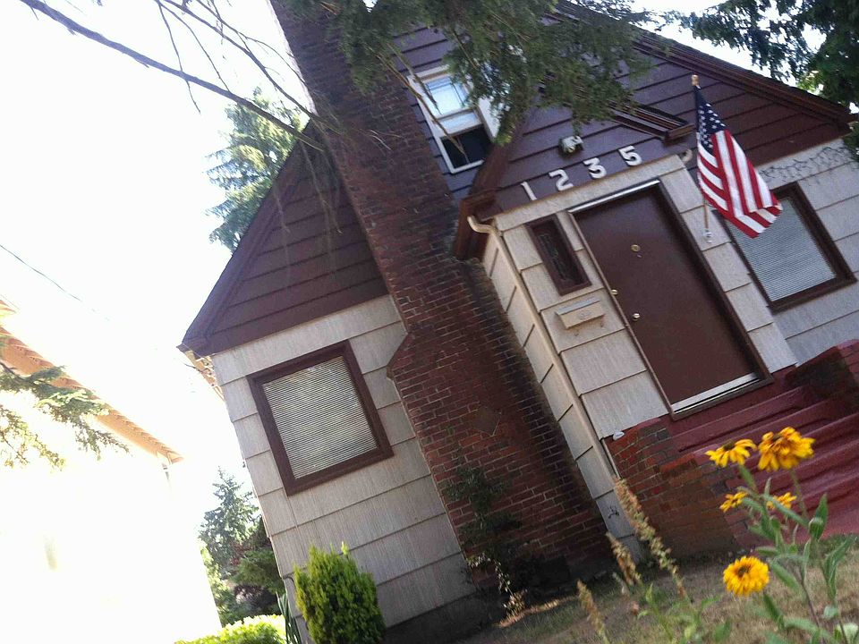1st image of 1235 NE 91st St