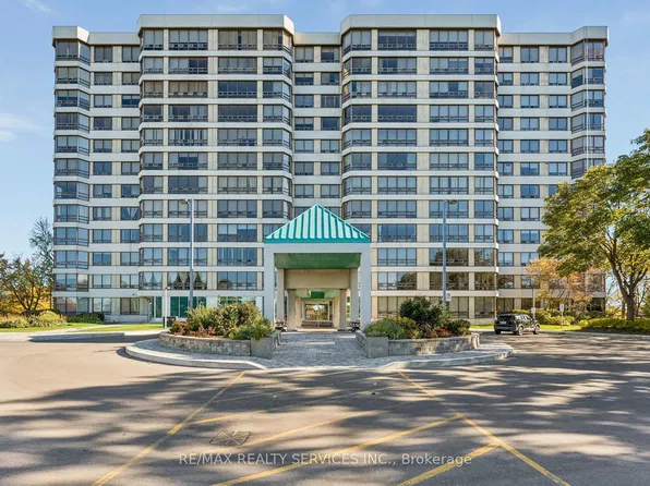 330 Mill St S #1206, Brampton, ON L6Y 3V3