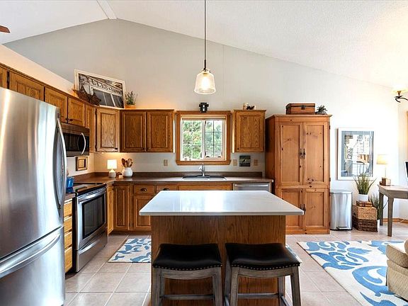 4th image of 24072 White Pine Dr