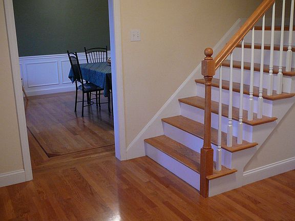 Huge Foyer