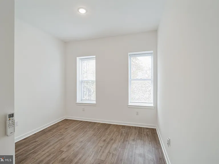 405 S 42nd St #1C — Photo 35