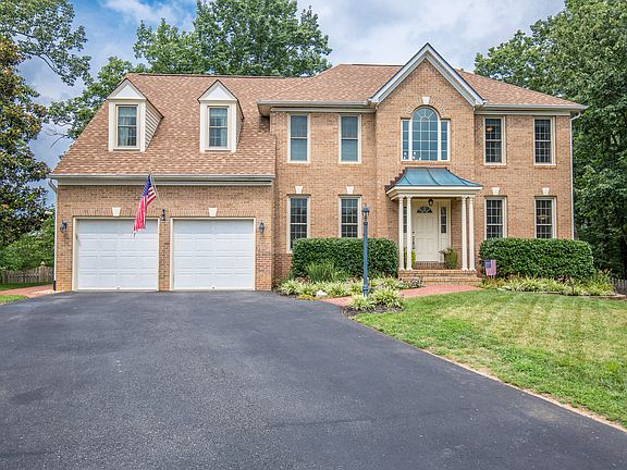 4th image of 10105 Westover Ct