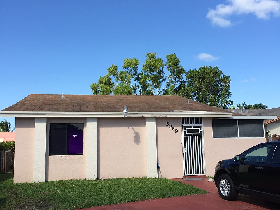 1st image of 5069 NW 195th Ln