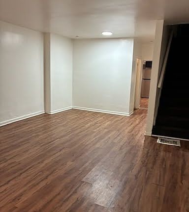 3rd image of 803 W 7th St