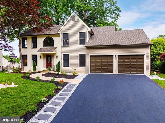 4th image of 610 Convent Rd #D
