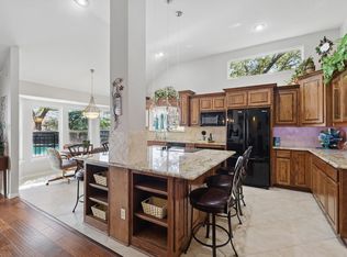 1400 Mapleton Ct, Arlington, TX 76018