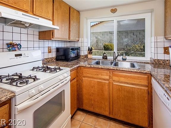3rd image of 6429 Kell Ln