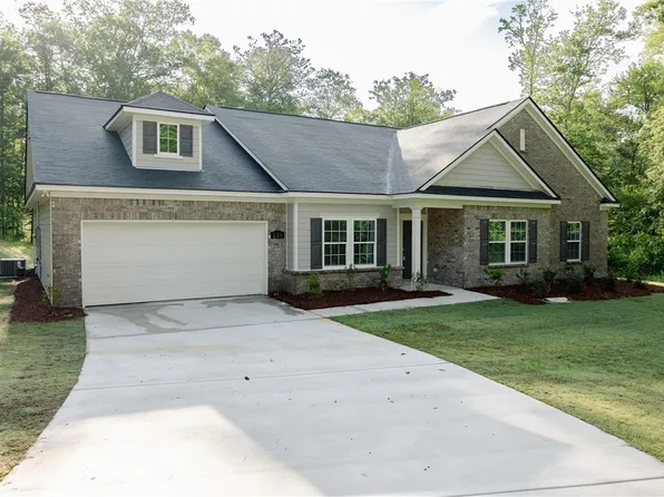 211 Lee Road 2046, Smiths Station, AL 36877