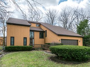 2905 Hickory Ct, Woodridge, IL 60517