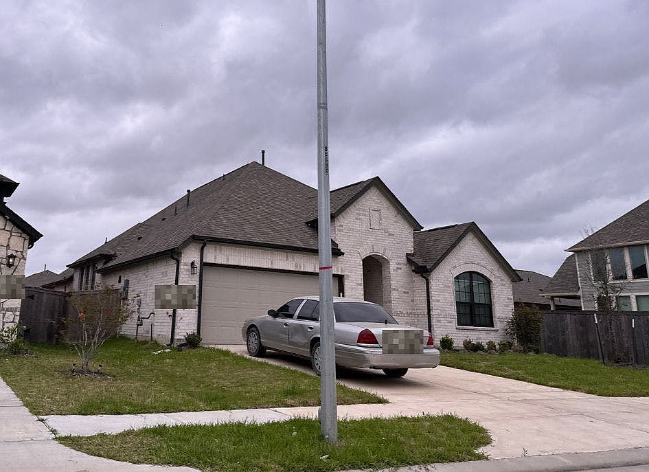 1st image of 15631 Beltie Dr