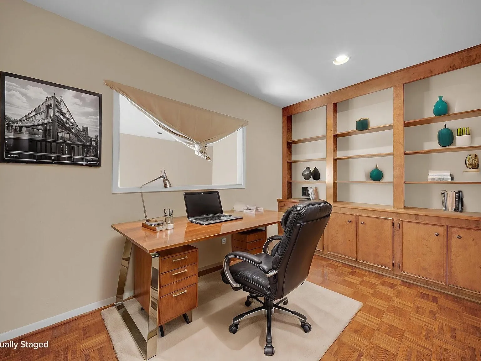 2 bed, 2.5 bath, 2496 sqft, $2,800 — Photo 3