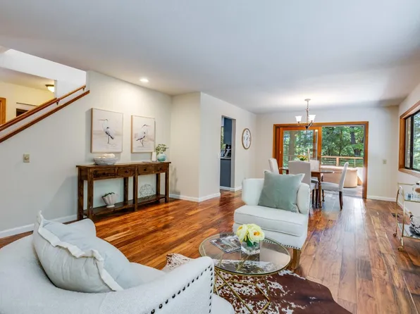 22120 Oak Flat Rd, Los Gatos, CA 95033