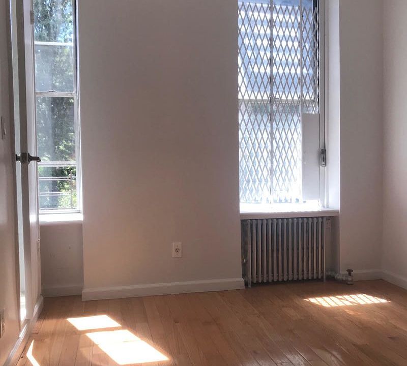 1st image of 523 E 12th St APT 6