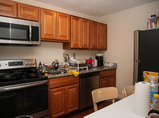 1027 Commonwealth Ave APT 11, Boston, MA 02215