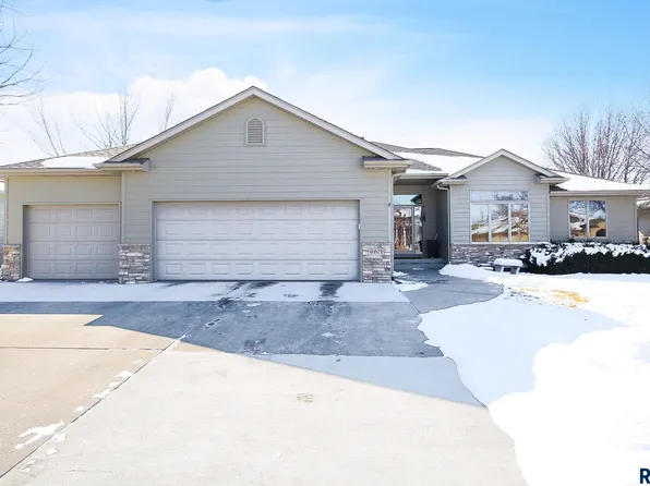 6901 S Heatherridge Ave, Sioux Falls, SD 57108