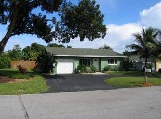 3291 Overlook Rd, Davie, FL 33328