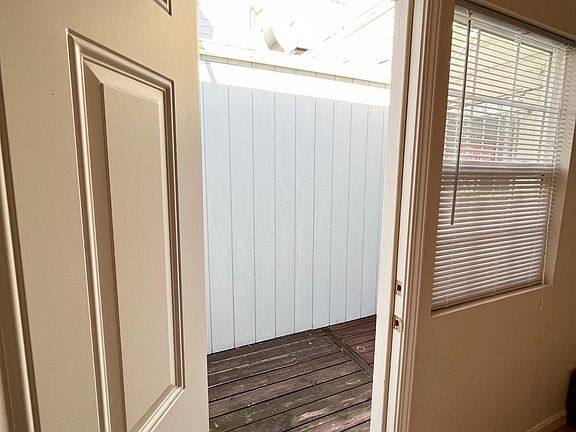 4th image of 680 Broadway St #3